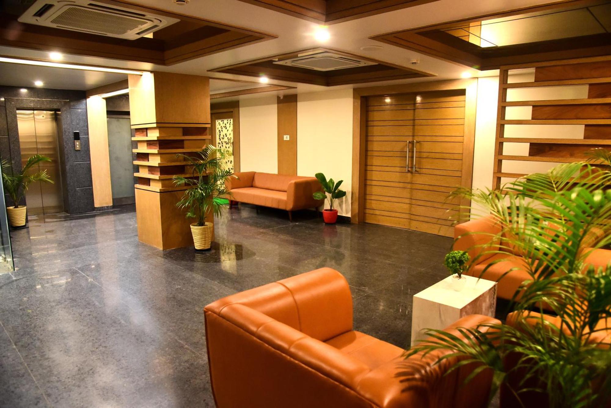 Hotel Rishiraj, Nagaon Nagaon  Esterno foto