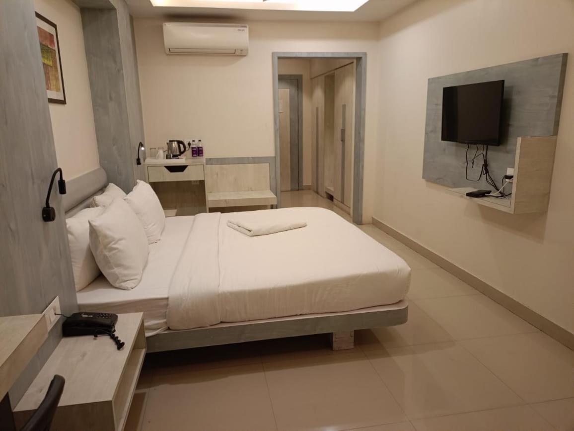 Hotel Rishiraj, Nagaon Nagaon  Esterno foto