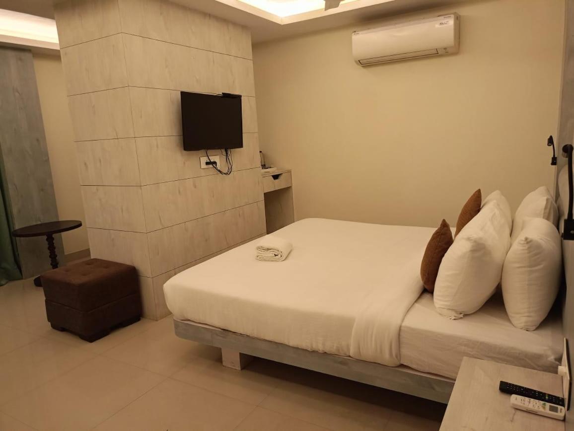 Hotel Rishiraj, Nagaon Nagaon  Esterno foto