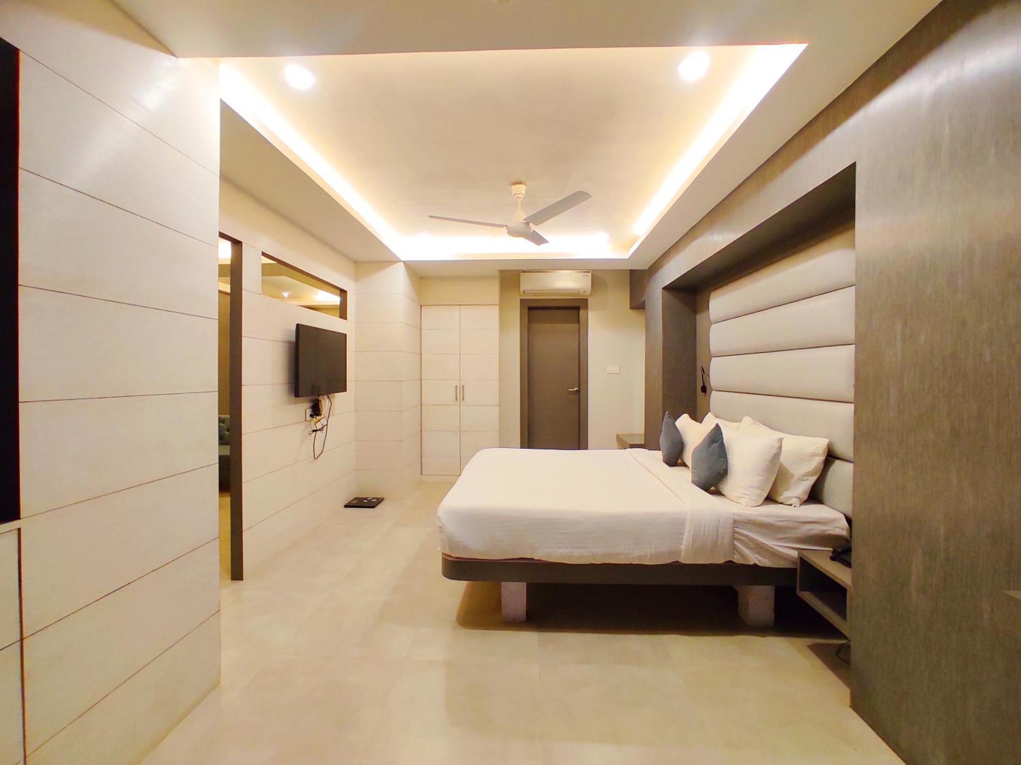 Hotel Rishiraj, Nagaon Nagaon  Esterno foto